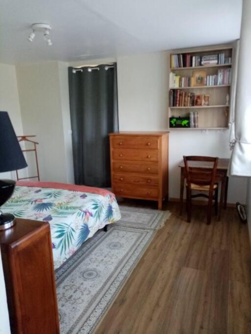 Chalet Pour Deux Personnes Saint-Pierre-du-Lorouër 外观 照片